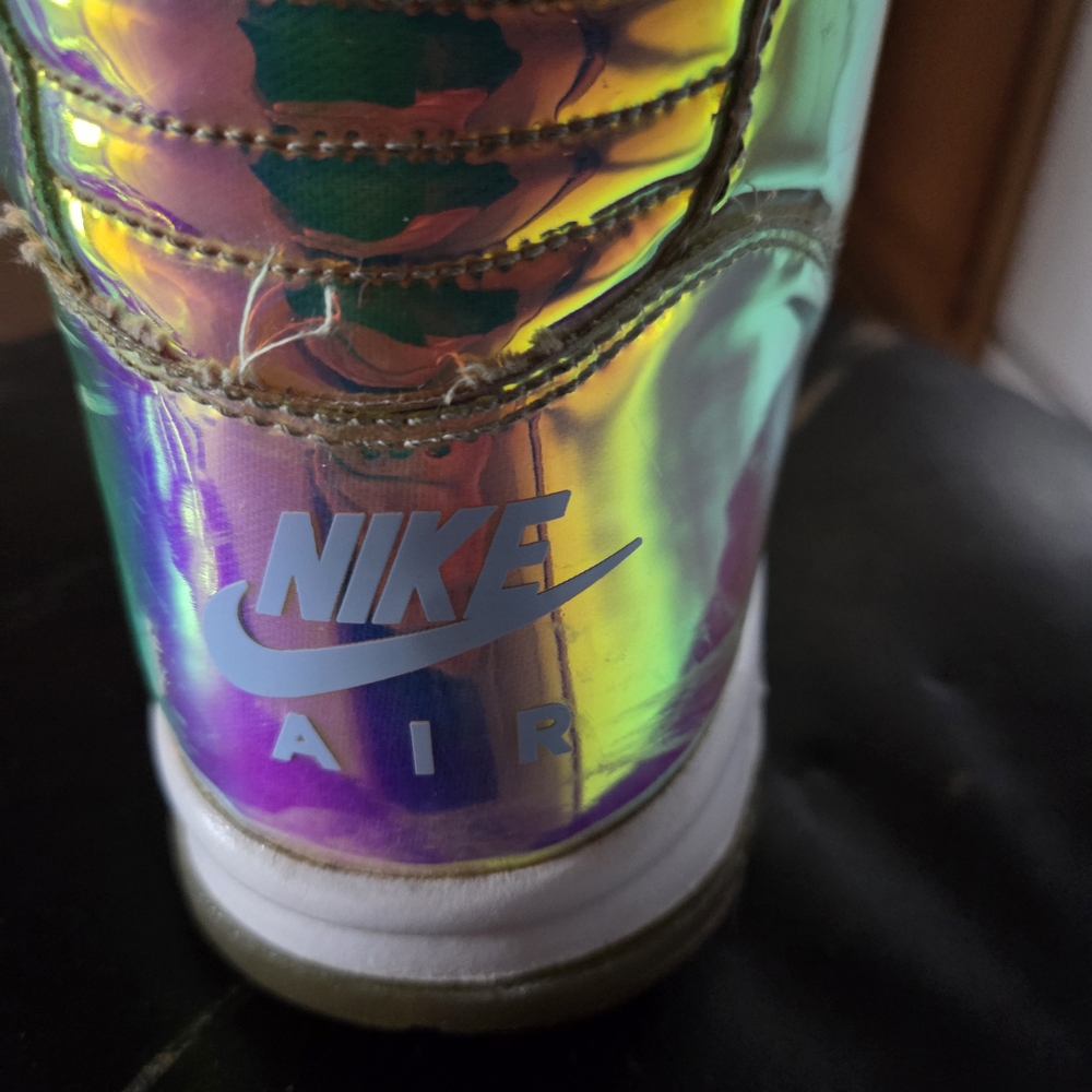 Nike Kids Holographic Sneakers - Picture 9 of 10